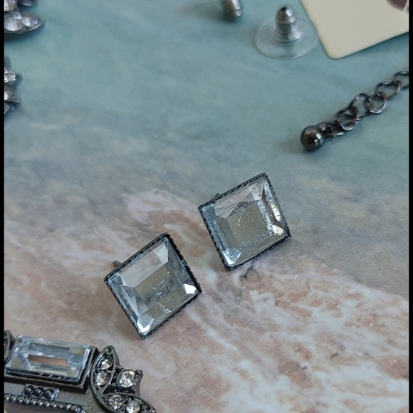 Stony Black Art Deco Antique Style Necklace Earrings Set - Picture 4 of 5